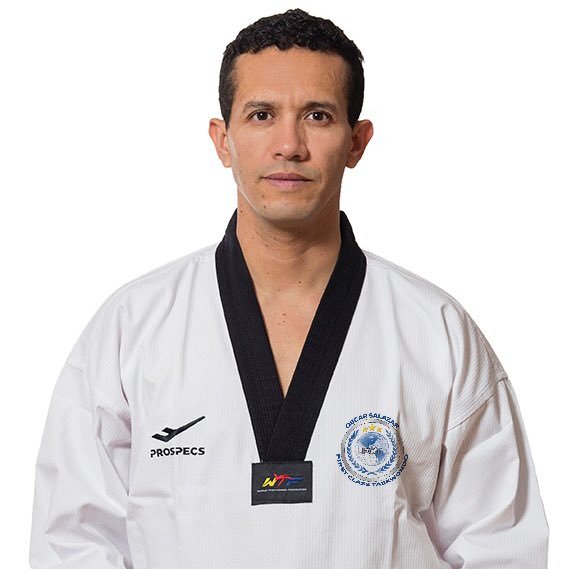 Premio Nacional, Medallista Olímpico, Mundial X2, Panamericano X7. J centro americano x2. Entrenador nacional Ecuador, México y Egipto.