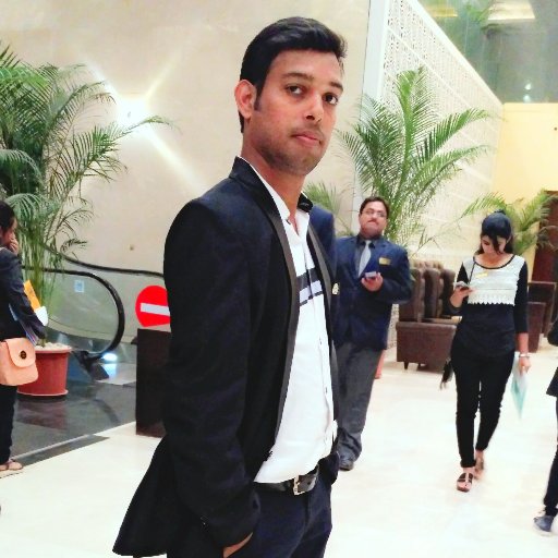 Shareef_banda's profile picture. A Capricorn|Daydreamer|A sports lover|| #Entrepreneur by nature|| Love to Know  about #startups .