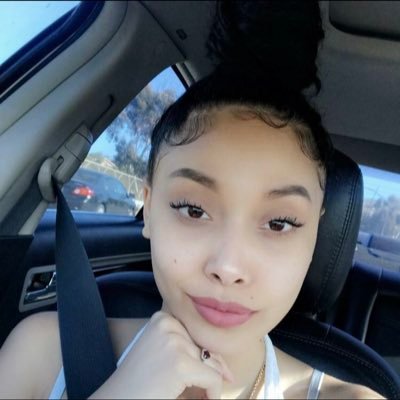 Noras_life_'s profile picture. R.I.P Rosemary 🌹🌎  •♒️