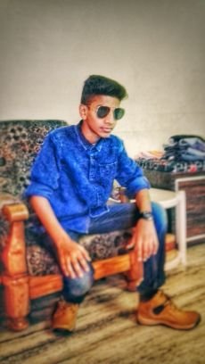 MoonPrakrut's profile picture. 