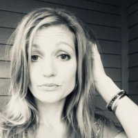 Elizabeth Meg (@elizmegs) 's Twitter Profile Photo