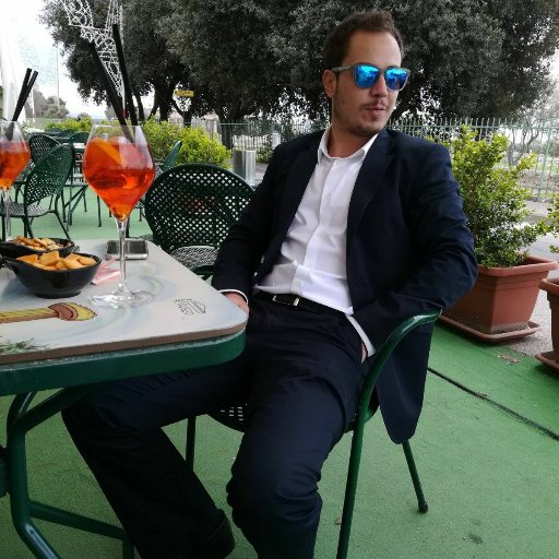 Agente finanziario. Appassionato di statistica dello sport e supervisor Transfermarkt.
Anti-totalitarista