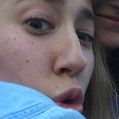 MollyKate77's profile picture. 🌈👭😽🎥