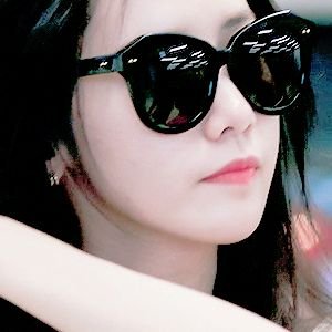 900IMYO's profile picture. · 윤아 : ♡ — beιng ɑ ✨ ιn everчthιng she does › lovιng luxul's no mɑtter whɑt.