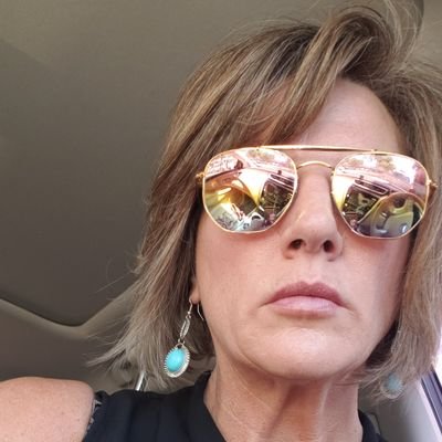 Survivor of the “stop crying or I’ll give you something to cry about” generation. Creator of the zero layer dip. Birds, Art, Whole-hearted living.