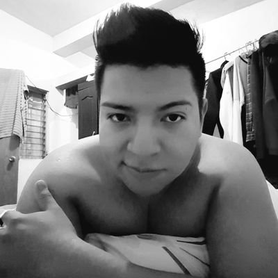 JoshTM10's profile picture. Simpático, amigable, me encantan lo osos 🐻🐻 conocer nuevas personas y vivir la vida