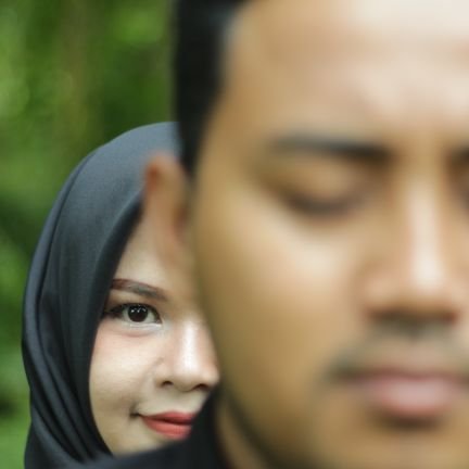 Dunia Twitter cuma buat lucu-lucuan klo untuk gue. Di dunia nyata blum tentu serius juga sih.