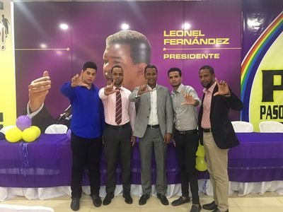Soy un joven político leonelista hasta la tambora, amigo del amigo solidario padre del niño angel adbel.