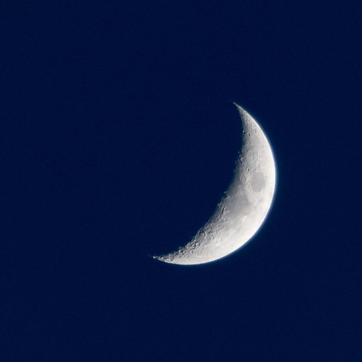「眠り」界隈の最新情報、関連トピックス、ヒント、グッズ等を見逃さないよう、収集/発信しアーカイブしているニュース配信アカウントです💤
睡眠、快眠、安眠、不眠、入眠、眠活、自律神経、免疫力、瞑想、入浴、疲労回復、起床、朝活、スリープテック等のキーワードに関係する情報を中心に投稿中!それでは、おやすみなさい…😴