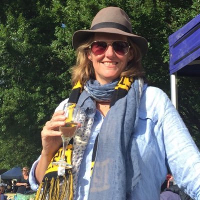 Melbourne, Art, Footy 🖤💛 and Pictorial Tweets; studio at 1159 Glen Huntly Rd, Glen Huntly