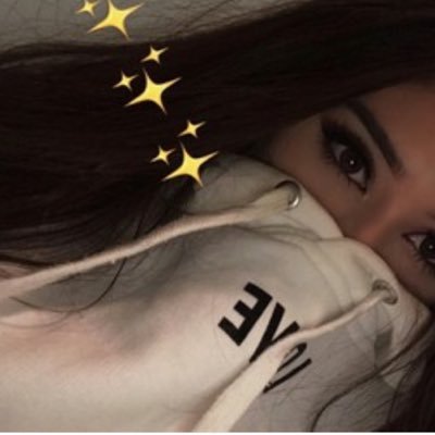 flearnx's profile picture. Szczęśliwa osoba!😋 18 lat ||fan account|| każdemu daje follow back!❤️ ||nowe konto🙄||