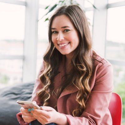 adriscolltweets's profile picture. Social Media Manager & Marketing Automation Strategist with a love for video games, @HubSpot & clean design 👾 // Reality show junkie 👀