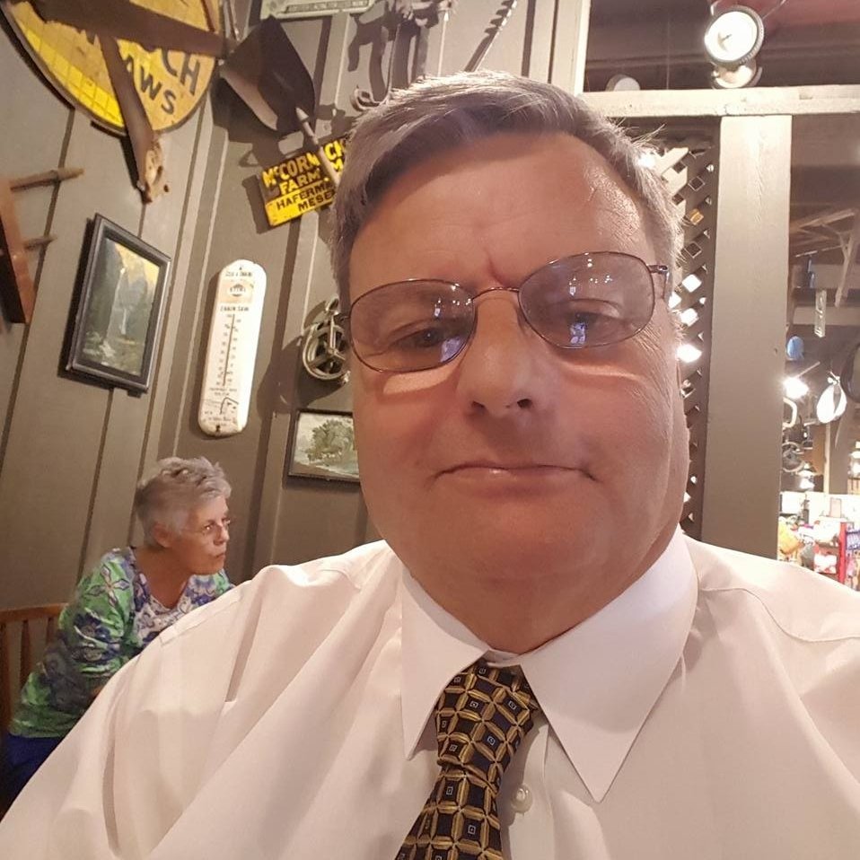 I'm an author. Latest work: The Waist Gunner: https://t.co/j9bQGz0cHH
#writing #bookmarketing #amwriting #writingcommunity #TheWaistGunner #amediting #authors