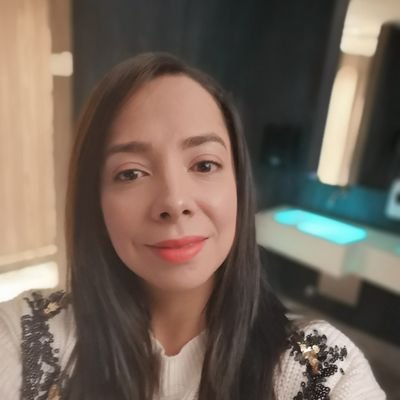 isabelgarcia96's profile picture. Love y más love.