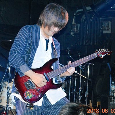 yagami_j's profile picture. ひとまずGuitarist。レガシリス斑季のリーダー。その他、銀杏キャラメルにて活躍中。聖飢魔IIと八神純子が好物。HeavyMetal、Jazzに興味アリ。演歌も大好き。中古ギターを買い漁りつつ、自然農法も行なう(笑)