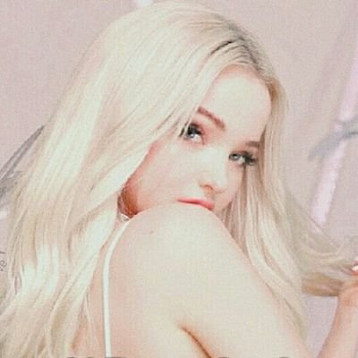 How can u not love dove cameron ? (honey it's a rhetorical question)