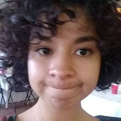 karidlb's profile picture. Fui por flores