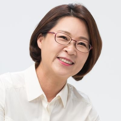 전)강원도의회 의원ㆍ
강원대학교 일반대학원 신문방송학과 박사과정 수료