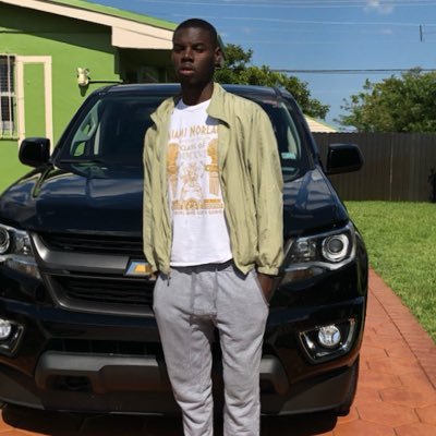 I’m the hottest upcoming Miami artist, music is my life and through my music I express how I feel, ah nigga up next🔥💯💪🏿💵