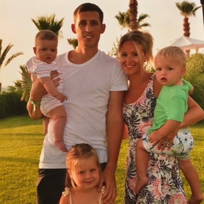 Family & Lifestyle Blogger, Mum of 3, PR Enquiries: press@youmeraisingthree.co.uk |Instagram @youmeraisingthree