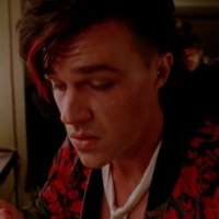 VALENTINO. (@ofkeroseneheart) 's Twitter Profile