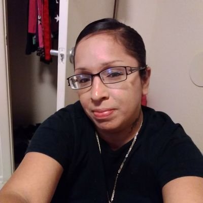 Lisa_Camacho82's profile picture. PayPal lisacam1982@gmail.com