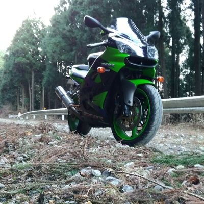 バイクと料理が大好き!!!
バイクはZX9R、ZZR250、TTR250に乗っています♫
料理はイタリアン系が好きです!!!