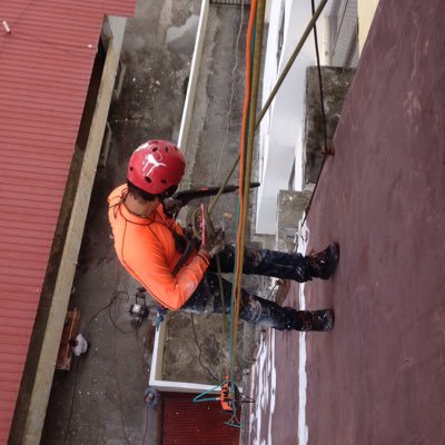 Limpieza de Fachadas, Pintura y Reparaciones de Estructuras
