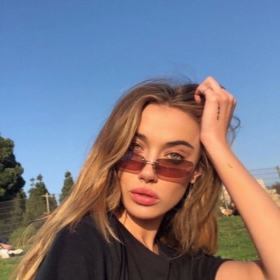 LeyaaFox's profile picture. •Why don't you take me?•