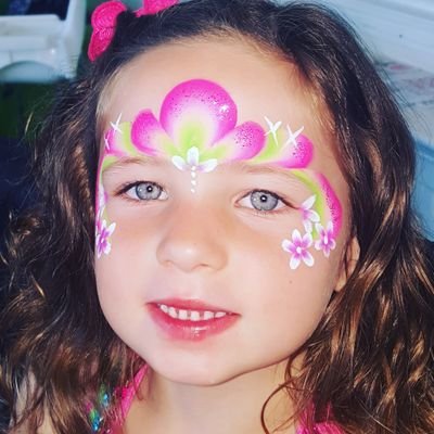 Affordable and professional face painter based in Flintshire.