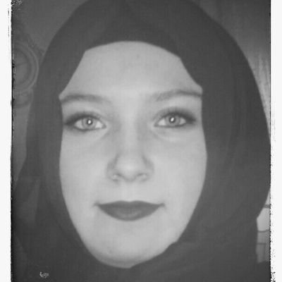 Duygu98440707's profile picture. 