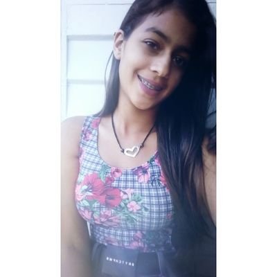 sonhando ela sabia que o mundo se tornaria um lugar melhor 🌻❤