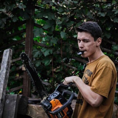 amirnuriev's profile picture. iOS dev