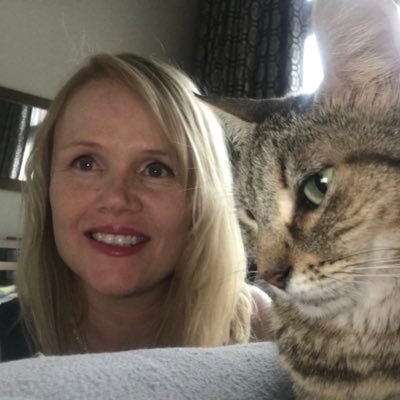MYP teacher & aspiring school counsellor. Volleyball & Basketball coach. 🇨🇦 at ❤️ but a global citizen since 2001 @UWCThailand #IBMYP #UWCThailand she/her
