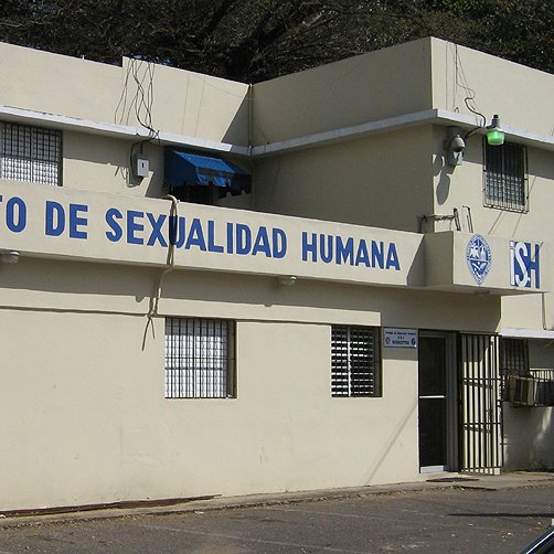 El Instituto de Sexualidad Humana de la Universidad Autónoma de Santo Domingo se dedica al Postgrado, Investigación, y servicios clínicos, desde el año 1985.