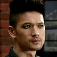 Magnus Bane((RP)) (@shineywarlock) 's Twitter Profile