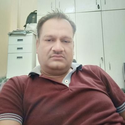 जय श्रीकृष्णा। जय श्रीराधे।
प्राण बसी यह सांवरी सूरत,
देखे बिना जिया मेरो ना माने।
श्रीकृष्ण गोविन्द हरे मुरारी, हे नाथ नारायण वासुदेवाय !