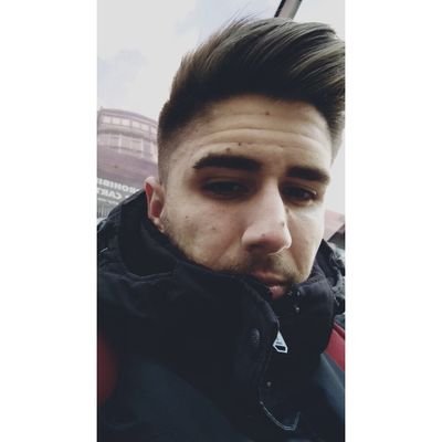 arturocerezoc's profile picture. Estudiante de Ingeniería de Edificación. Universidad de Extremadura.