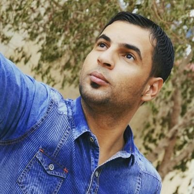 جواهري الهوى حرزي الذائقة 
مدرس لغة عربية