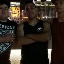 Reilleymyrick's profile picture. the best thing in life is life