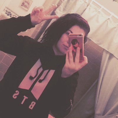 Singer/Songwriter ❤️🎤 FB: Britany Ann Richardson SC: britany101lol 💕
