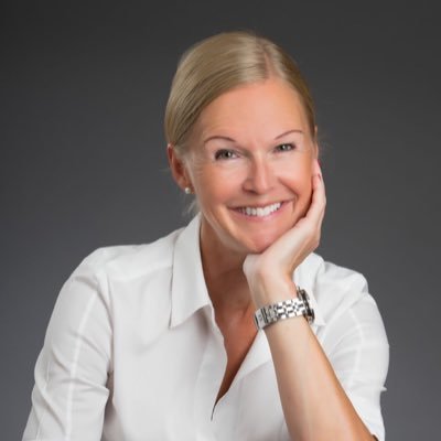 cagu's profile picture. Reklambyråägare https://t.co/aah3ZipgVR Älskar arkitektur, natur, trädgård, kloka energifylkda människor. Älskar  ta fram idéer utför skötsel inom  https://t.co/Bk2u2ovEUN