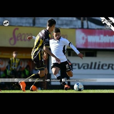 jugador de la 7ma de Almirante brown 💛⚽💪
