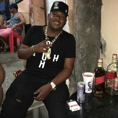 MC MAX on Twitter: "Nos vale oque tem, nunca foi diferente."