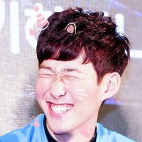 형꼼에 머리박음 (@soccerhomo_good) 's Twitter Profile