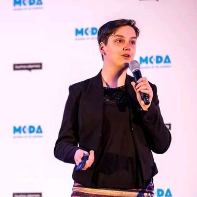 ee_fje's profile picture. (She/her) • Sociology of labour, organisations & gender • 🏳️‍🌈Scout • Intersectional feminist •