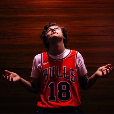 votedirectiont1's profile picture. had a few got drunk on you and now i am wasted🥂