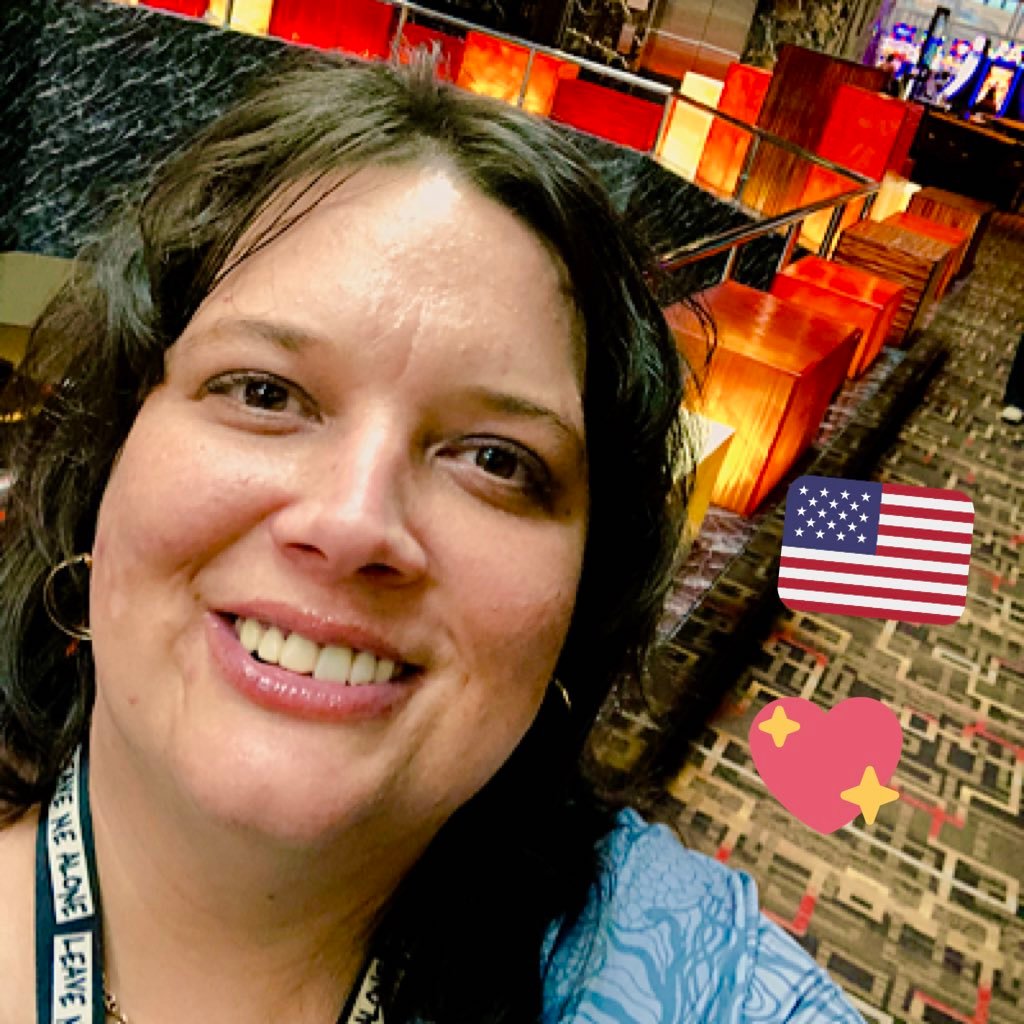 NJDoglover2772's profile picture. Day dreamer, night thinker, soul searching Jersey girl💖✌️Advocate for children’s & Veteran’s rights. ❤️USA-NYU grad, Psychotherapist + photographer + artist