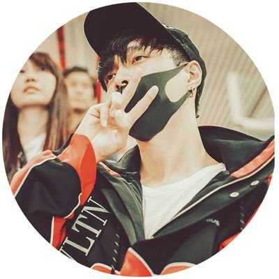 Виктор• EXO-L & ARMY & STAY • мои пупсики: @eherat94, @beeeet13, бабуля @suganutaya, доча @YamazuraSan13, собутыльник @CrezyBasti
