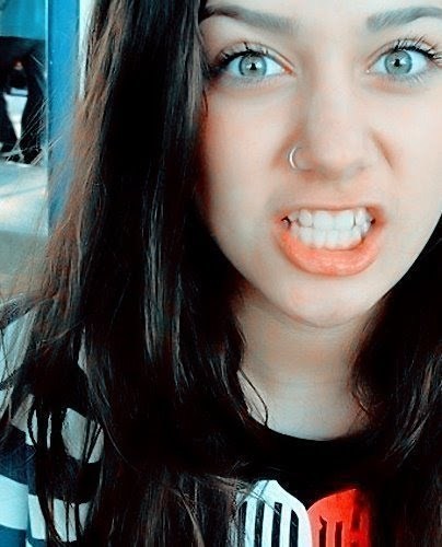 quem se define se limita. ♪
